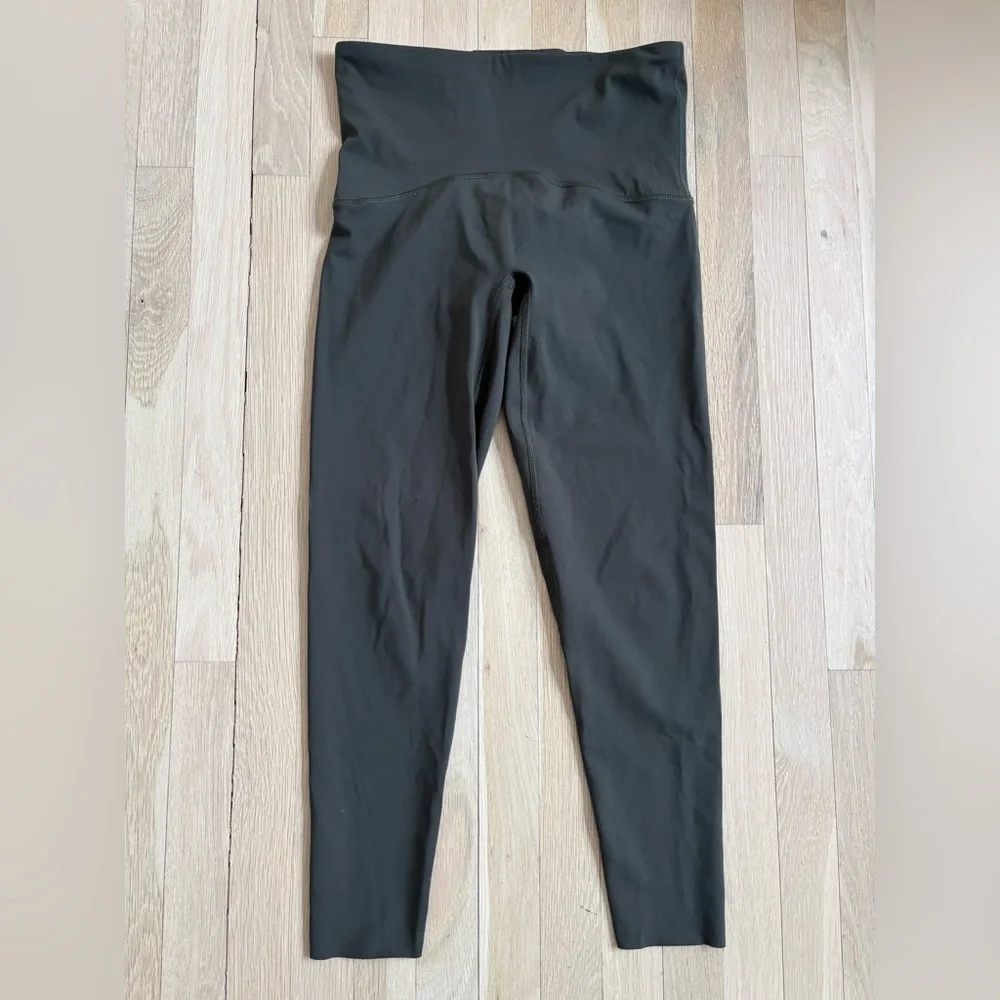 Spanx Booty Boost 7/8 Leggings - Picture 2 of 4